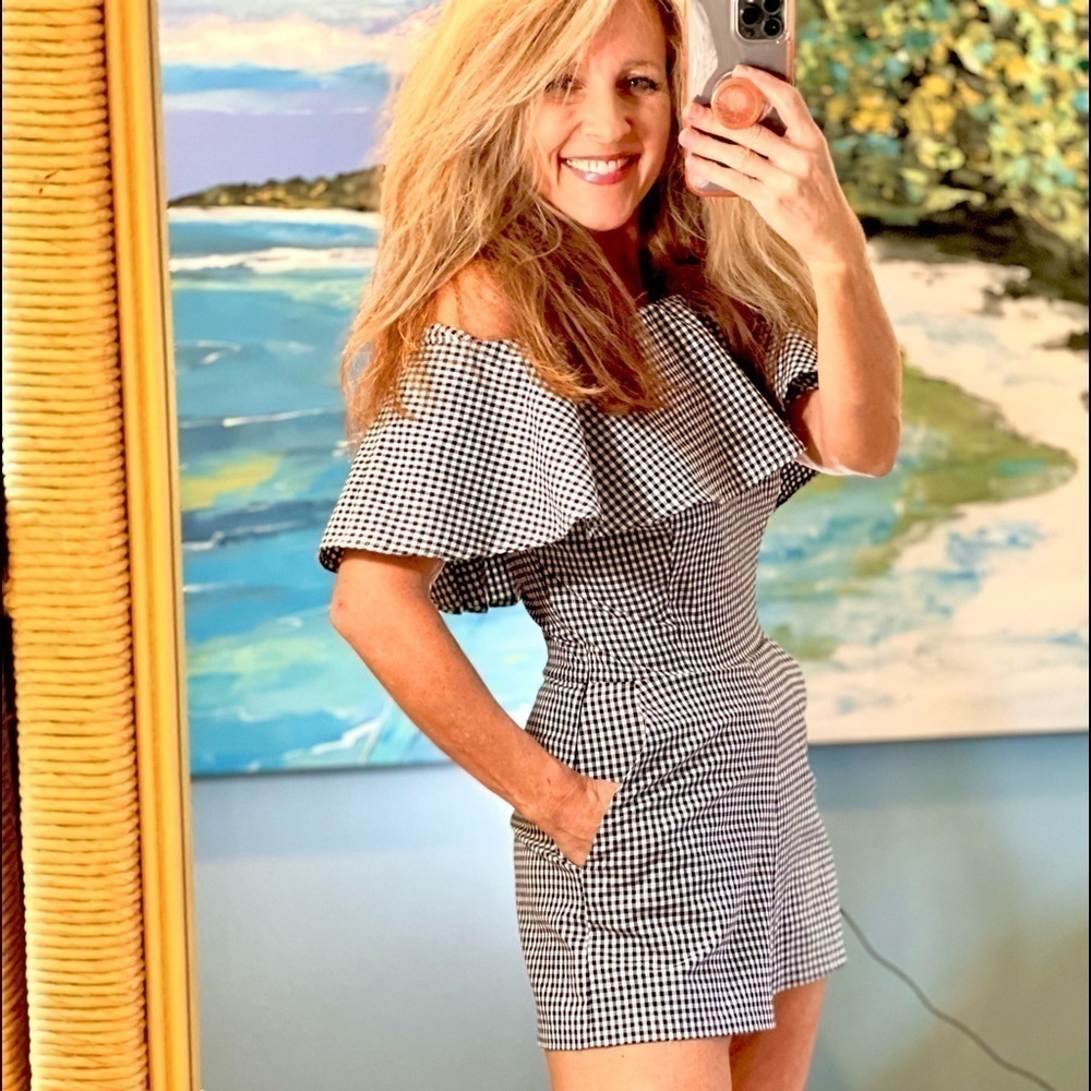 ⭐️Lov..Ady,Adorable! Made 🇺🇸,Gingham Romper, Shoulder Ruffle, Side Zip,Size Med